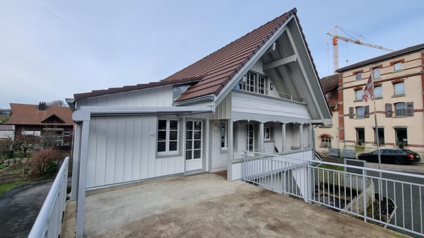 Gemütliche 7.5-Zimmer Maisonette-WHG mit Balkon und Terrasse 2