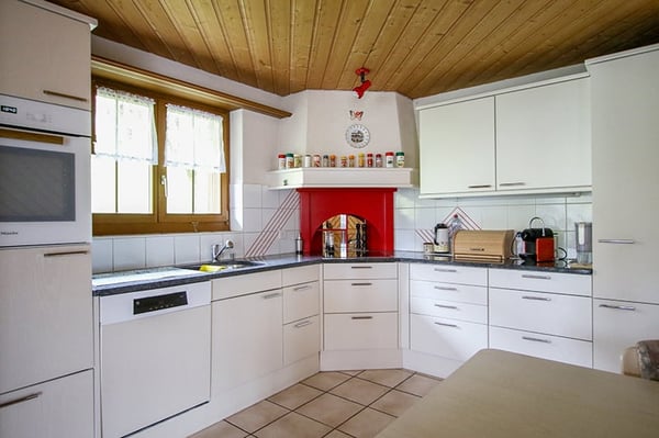 Individuelles 1.5-ZI-EFH nahe Thunersee - Platz, Charme und Komfort mit Privatsphäre 6