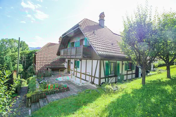 Individuelles 1.5-ZI-EFH nahe Thunersee - Platz, Charme und Komfort mit Privatsphäre 3