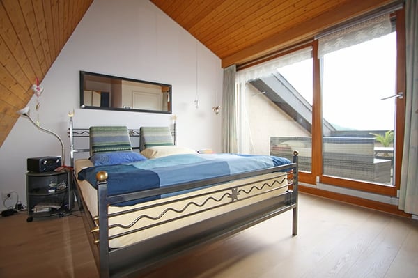 Grosszügiges 6½-Zimmer-Haushälfte mit Privatsphäre und privilegierter Panoramaaussicht 13