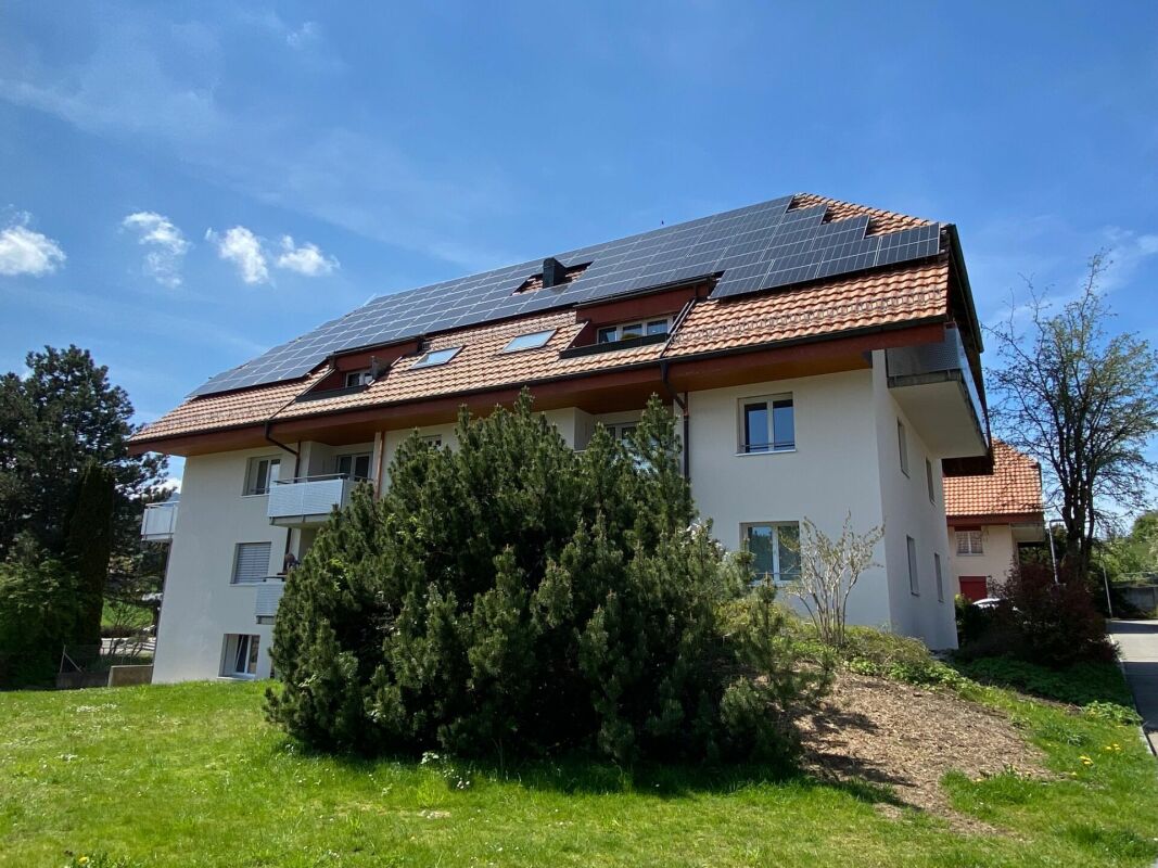 Bild Einziehen, wohlfühlen und die tolle Weitsicht geniessen!