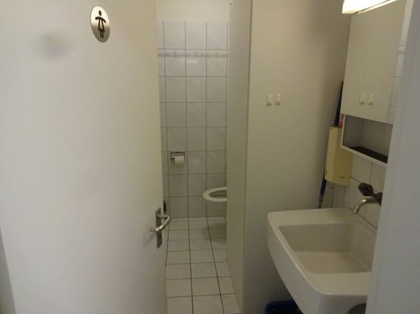 Grosszügiger Büroraum mit 12m² - Viel Platz für Ihre Ideen 4