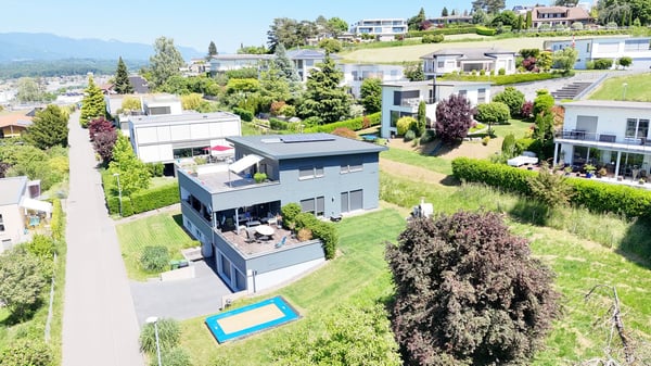 Grosszügiges Mehrgenerationenhaus in Bellmund – Modern, ruhig und familienfreundlich 3