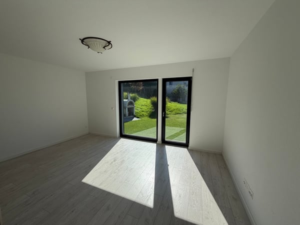 Grosszügiges Mehrgenerationenhaus in Bellmund – Modern, ruhig und familienfreundlich 8