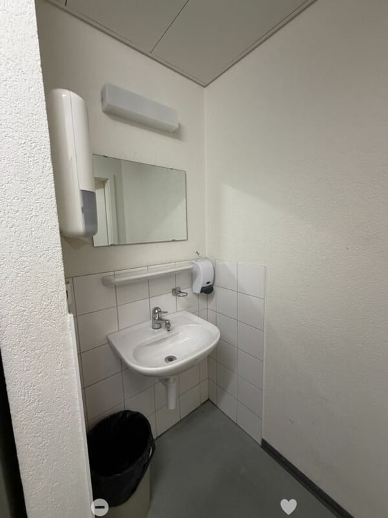 Ideal gelegene Verkaufsfläche und Büroräumlichkeiten 5