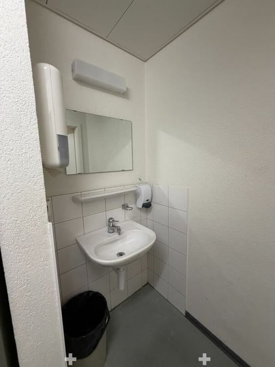 Ideal gelegene Verkaufsfläche und Büroräumlichkeiten 5