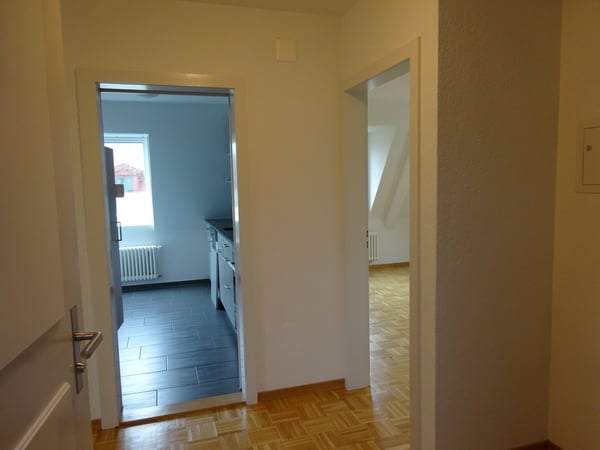 Schöne 4.5- Zimmer Dachwohnung im Kirchenfeld 6