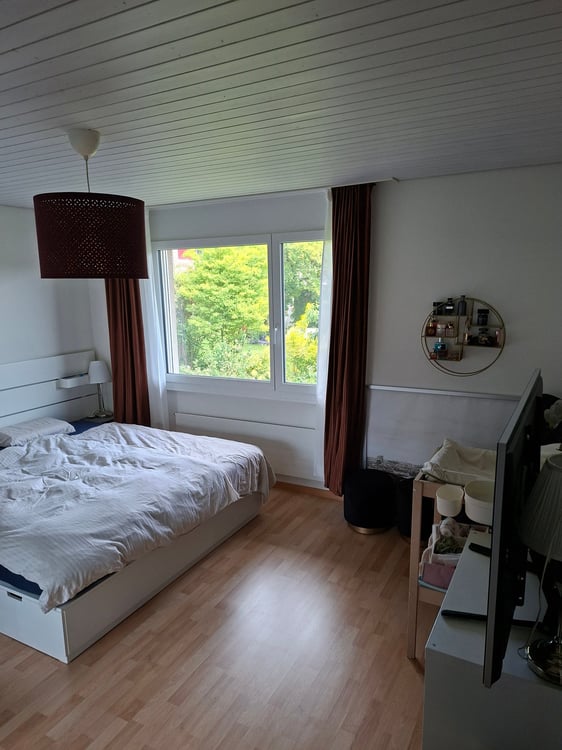 Grosszügige 4.5-Zimmer-Wohnung in ruhiger Lage 6
