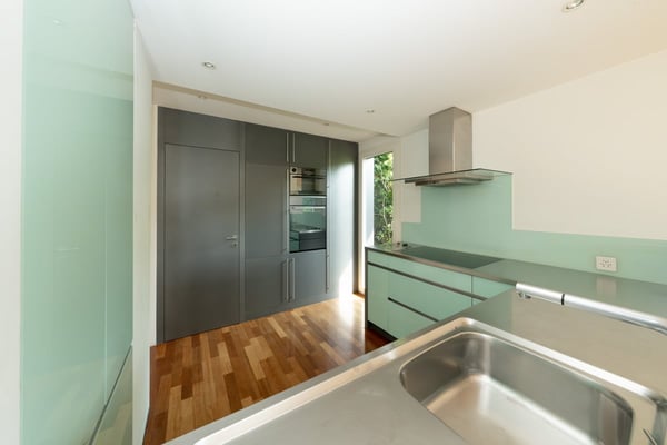 Rustikale Eleganz in Gümligen - freistehendes Chalet mit viel Umschwung 9