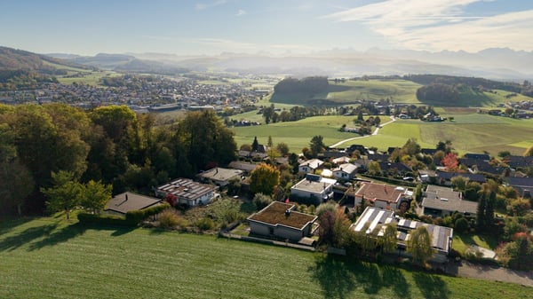 Grüne Oase mit traumhafter Fernsicht - 5.5 Zimmer-Haus in Worb 6