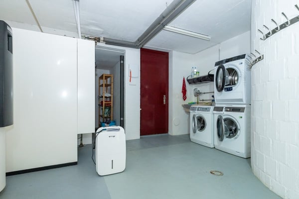 Grüne Oase mit traumhafter Fernsicht - 5.5 Zimmer-Haus in Worb 13