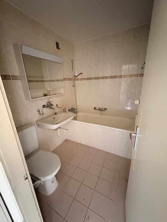 Preiswerte 2.5 Zimmerwohnung mit Balkon 5