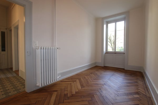 In einem der schönsten Häuser der Stadt Biel 8