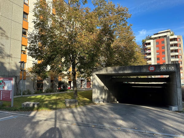 Einstellhallenplätze Nähe Westside 1