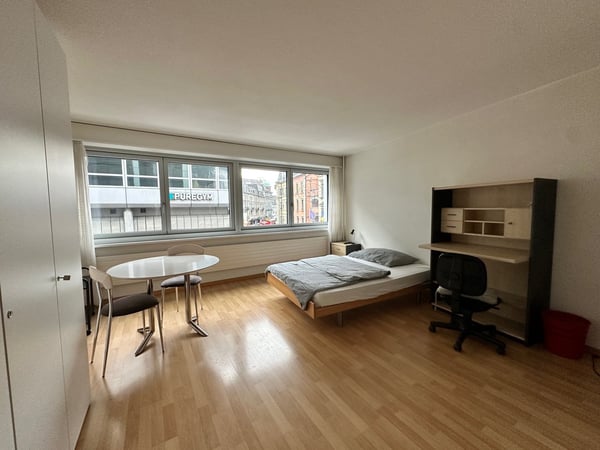 Möbliert wohnen in der Fussgängerzone von Biel 2