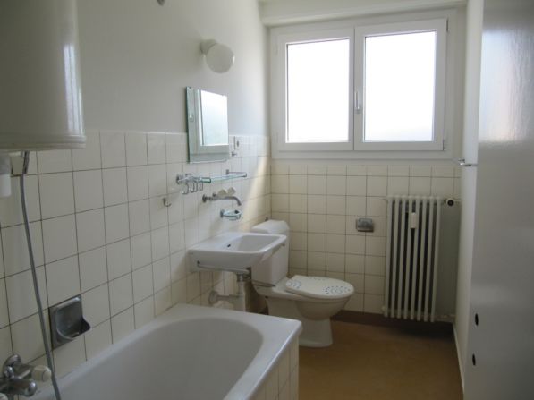 Nähe Kongresshaus/Hallenbad 15