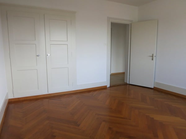 Neu sanierte Wohnung direkt beim Bieler Hauptbahnhof 8