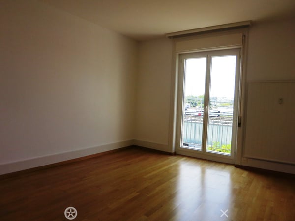 Neu sanierte Wohnung direkt beim Bieler Hauptbahnhof 2