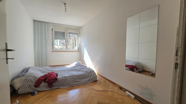 Charmante 5.5-Zimmer-Duplex-Wohnung in Biel / Neue Parkettböden 8