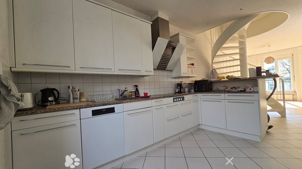 Charmante 5.5-Zimmer-Duplex-Wohnung in Biel / Neue Parkettböden 4