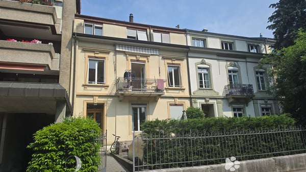 Charmante 5.5-Zimmer-Duplex-Wohnung in Biel / Neue Parkettböden 1
