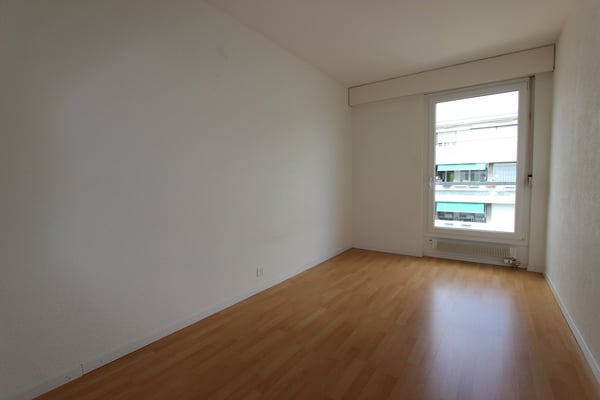 An bevorzugter Wohnlage in Biel-Mett 10