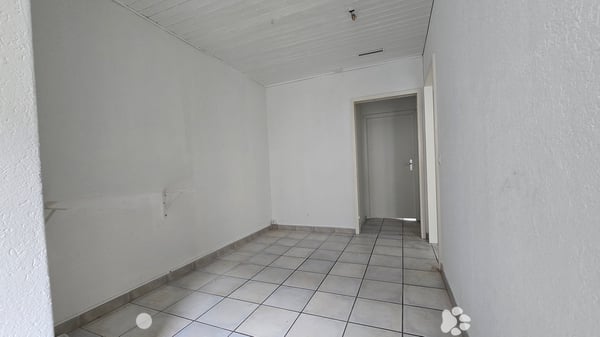 Beste Lage vis-à-vis vom Bahnhof 3