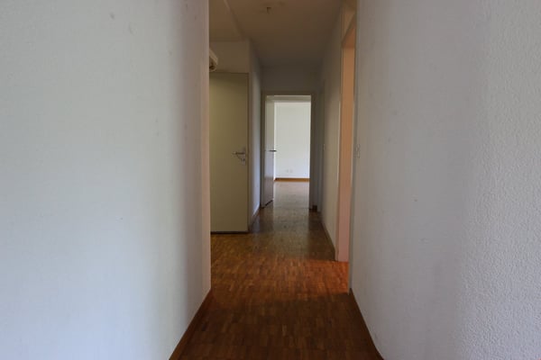 Charmante 2.5-Zimmer-Wohnung mit Gartensitzplatz 9