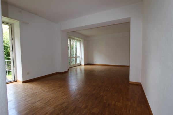 Charmante 2.5-Zimmer-Wohnung mit Gartensitzplatz 2