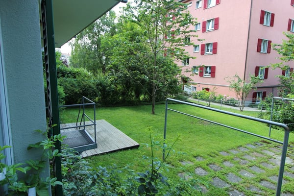 Charmante 2.5-Zimmer-Wohnung mit Gartensitzplatz 7