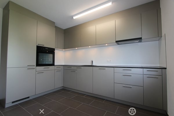 Frisch sanierte 4.5-Zimmer-Wohnung mit Balkon und Cheminée 3
