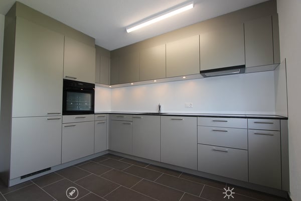 Frisch sanierte 4.5-Zimmer-Wohnung mit Balkon und Cheminée 3