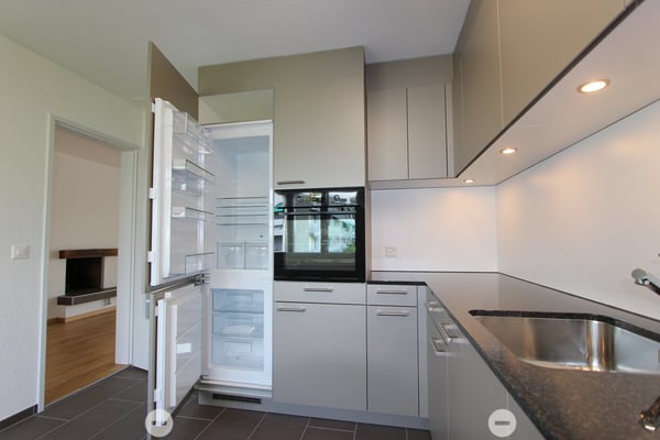 Frisch sanierte 4.5-Zimmer-Wohnung mit Balkon und Cheminée 5