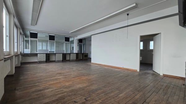 Gewerbefläche an zentraler Lage in Biel 5