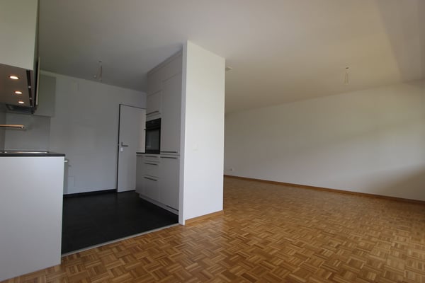 Frisch sanierte 4.5-Zimmer-Wohnung mit Balkon und Aussicht in Lyss 6