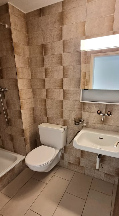 Grosszügige 4.5-Zimmer-Wohnung mit Balkon 10