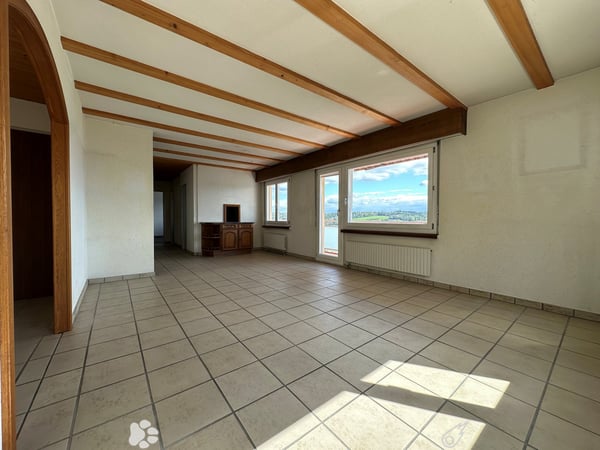 Charmante 3.5-Zimmer-Wohnung mit grossem Balkon und schöner Aussicht in Biel 3