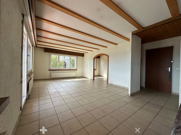 Charmante 3.5-Zimmer-Wohnung mit grossem Balkon und schöner Aussicht in Biel 5