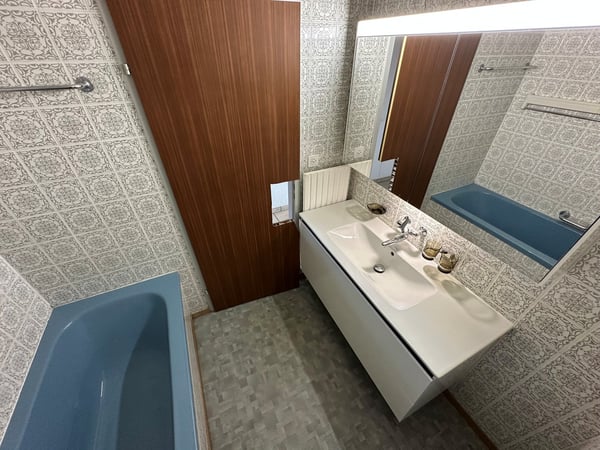 Charmante 3.5-Zimmer-Wohnung mit grossem Balkon und schöner Aussicht in Biel 11