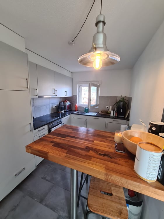 Gepflegte 2.5-Zimmerwohnung , mit grosser Terrasse 4