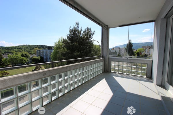 Helle 2.5-Zimmer-Wohnung mit Balkon und schöner Aussicht in Biel/Bienne 2