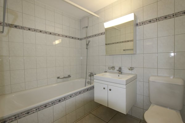 Helle 4.5-Zimmer-Wohnung mit Balkon und schöner Aussicht in Biel/Bienne 8