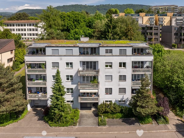 Helle 4.5-Zimmer-Wohnung mit Balkon und schöner Aussicht in Biel/Bienne
