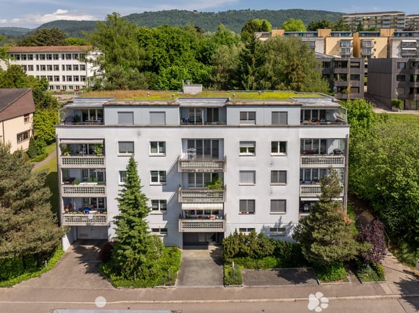 Helle 4.5-Zimmer-Wohnung mit Balkon und schöner Aussicht in Biel/Bienne 1