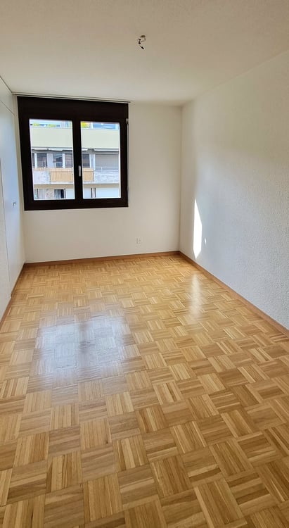Grosszügige 5.5-Zimmer-Wohnung mit Balkon 7