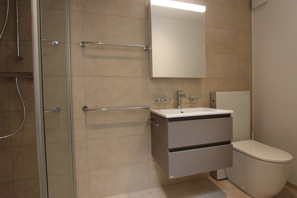 Très bel appartement en attique à Péry 11