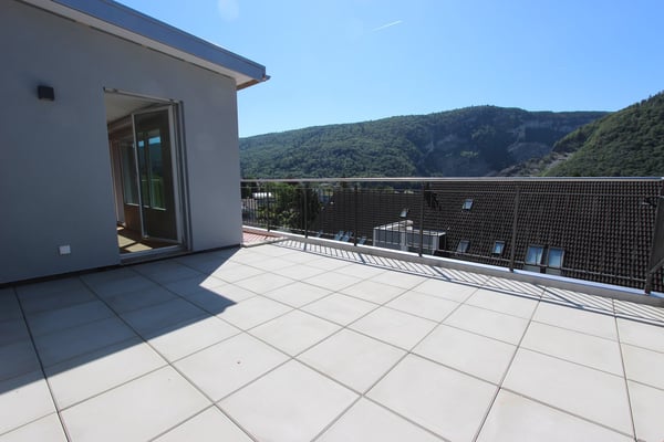 Très bel appartement en attique à Péry