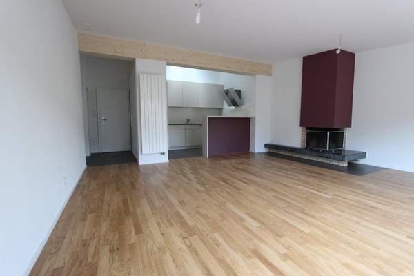 Très bel appartement en attique à Péry 4