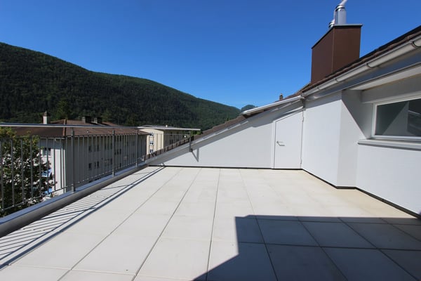 Très bel appartement en attique à Péry 15