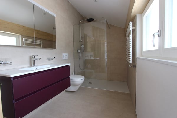 Très bel appartement en attique à Péry 8